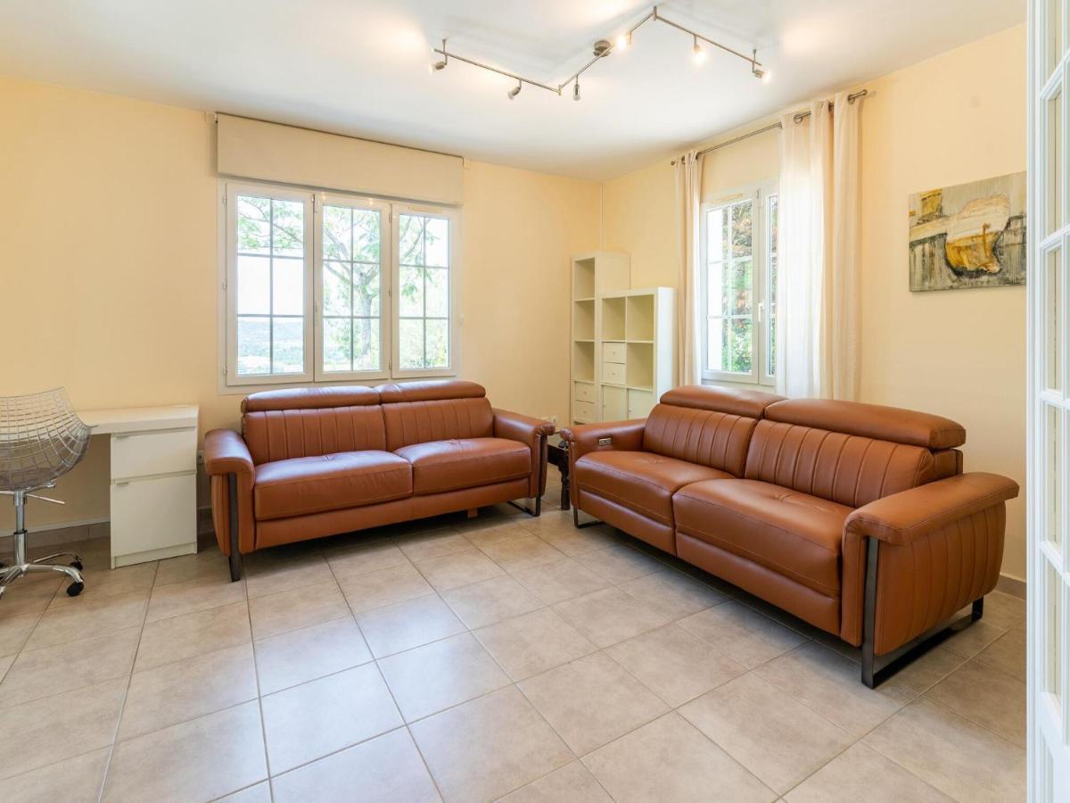 Vacation Home In Limoux With Pool Eksteriør bilde